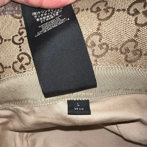 *SOLD* Gucci GG Canvas Bucket Hat *SOLD* - Picture 2 of 6